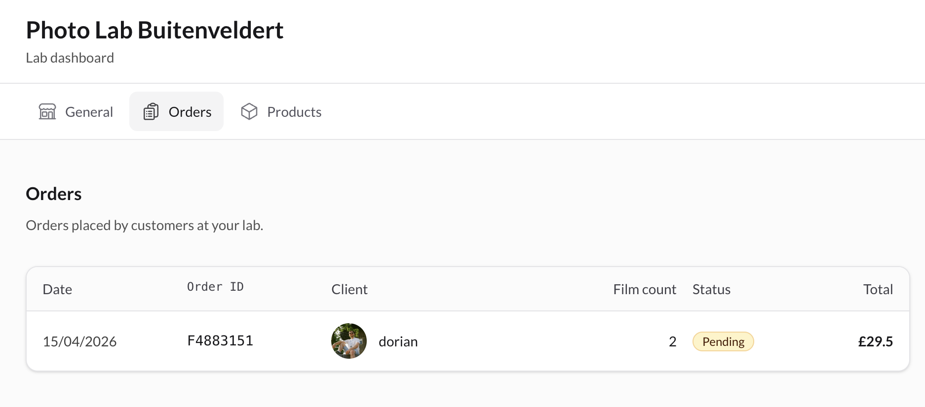 Incoming orders in the lab queue (screenshot)